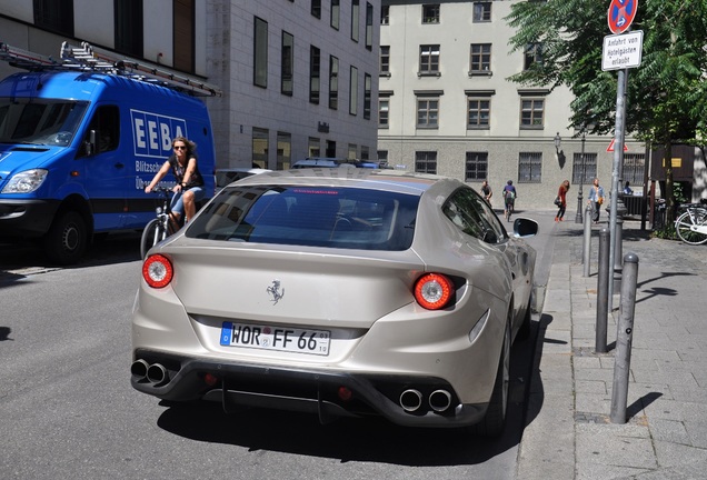 Ferrari FF