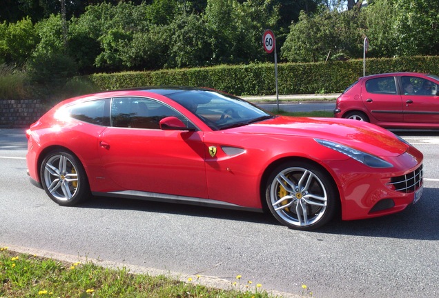 Ferrari FF