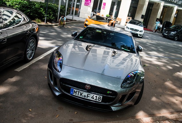 Jaguar F-TYPE R Coupé