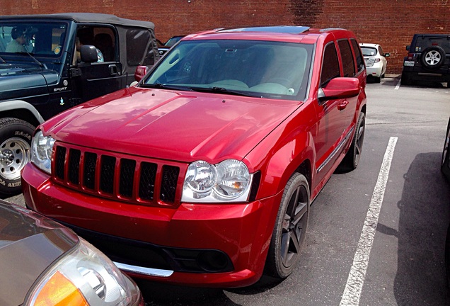 Jeep Grand Cherokee SRT-8 2005