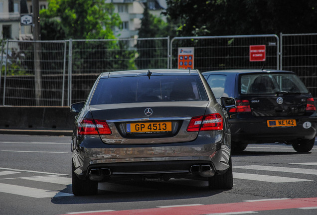 Mercedes-Benz E 63 AMG W212 V8 Biturbo