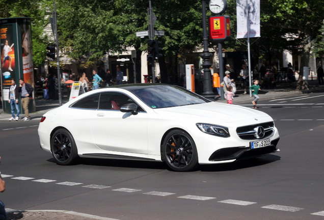 Mercedes-Benz S 63 AMG Coupé C217