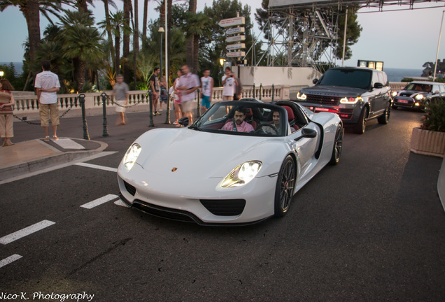 Porsche 918 Spyder Weissach Package