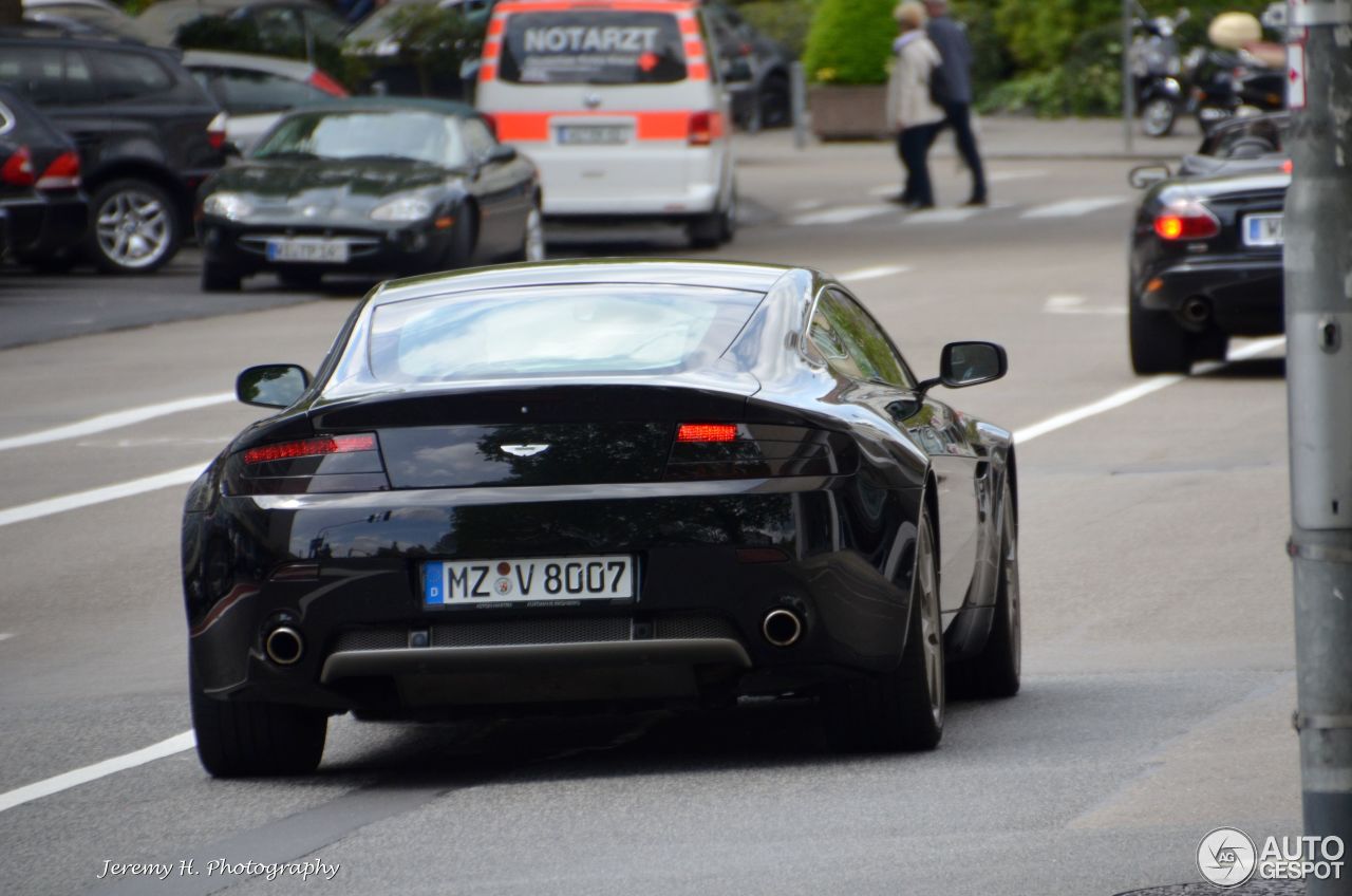 Aston Martin V8 Vantage