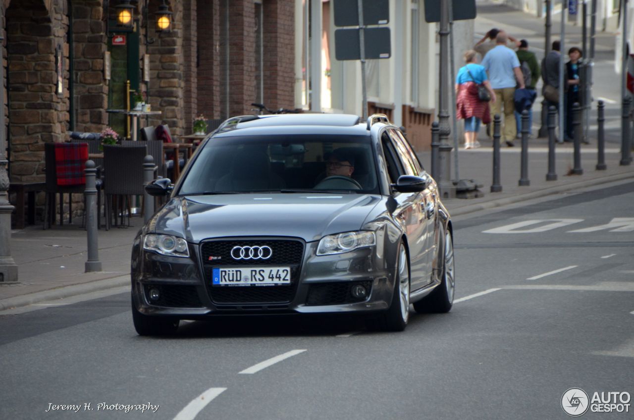 Audi RS4 Avant B7