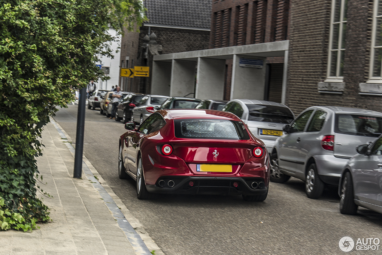 Ferrari FF