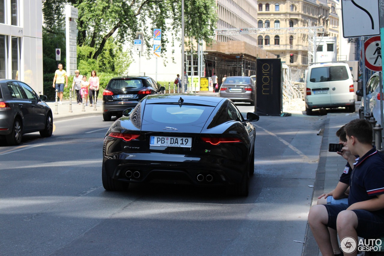 Jaguar F-TYPE R Coupé