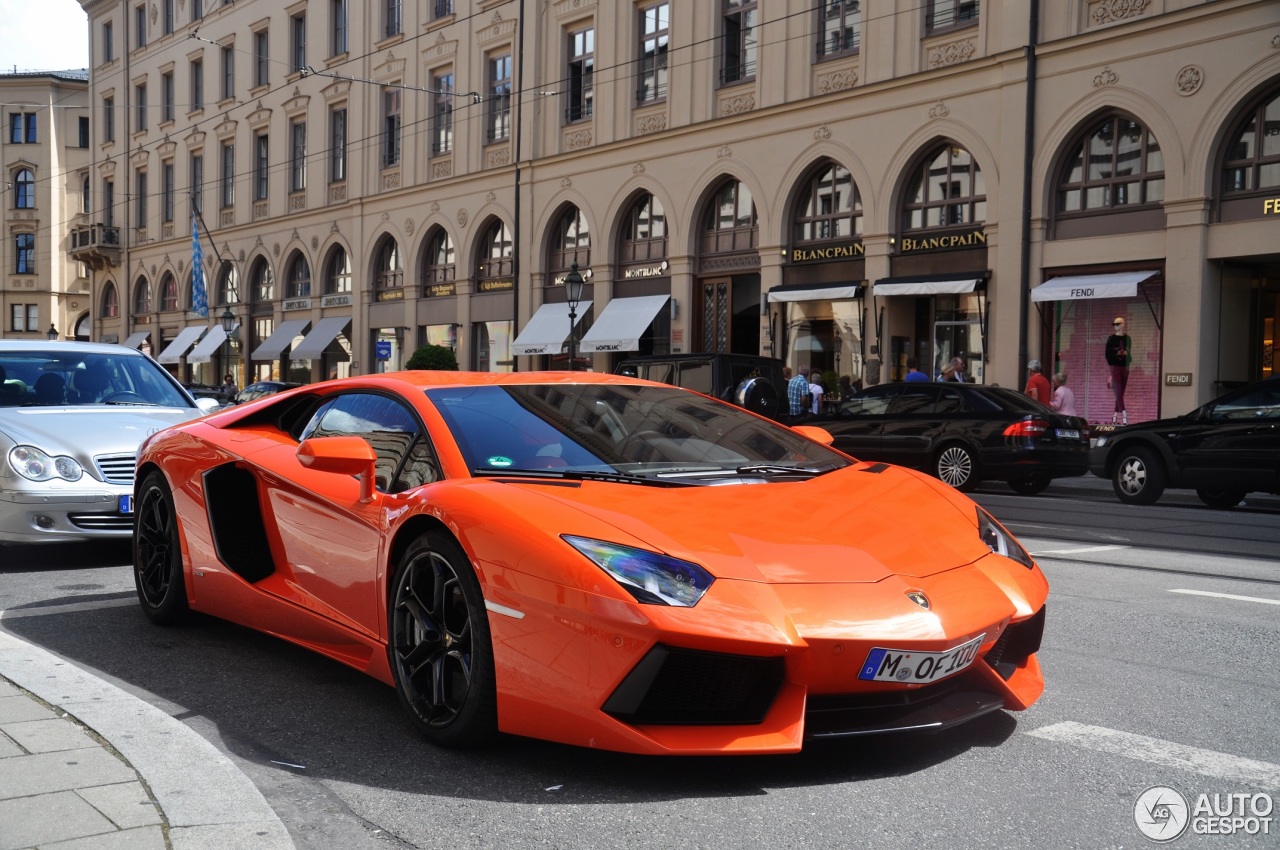 Lamborghini Aventador LP700-4