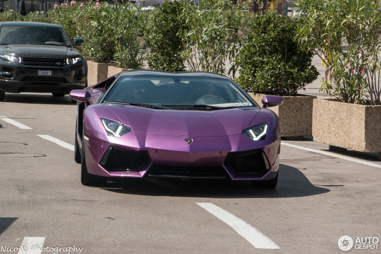 Lamborghini Aventador LP700-4 Roadster