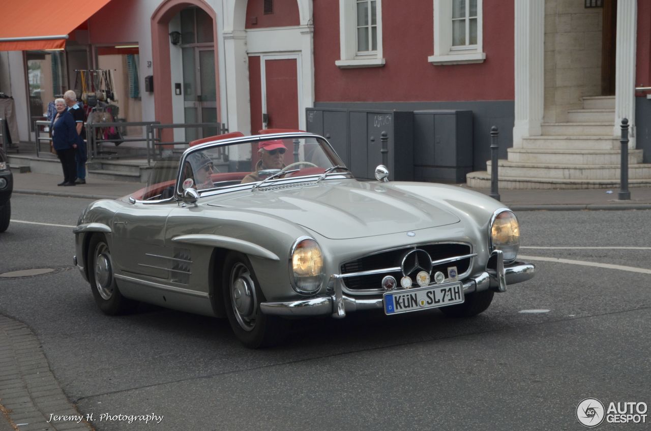 Mercedes-Benz 300SL Roadster