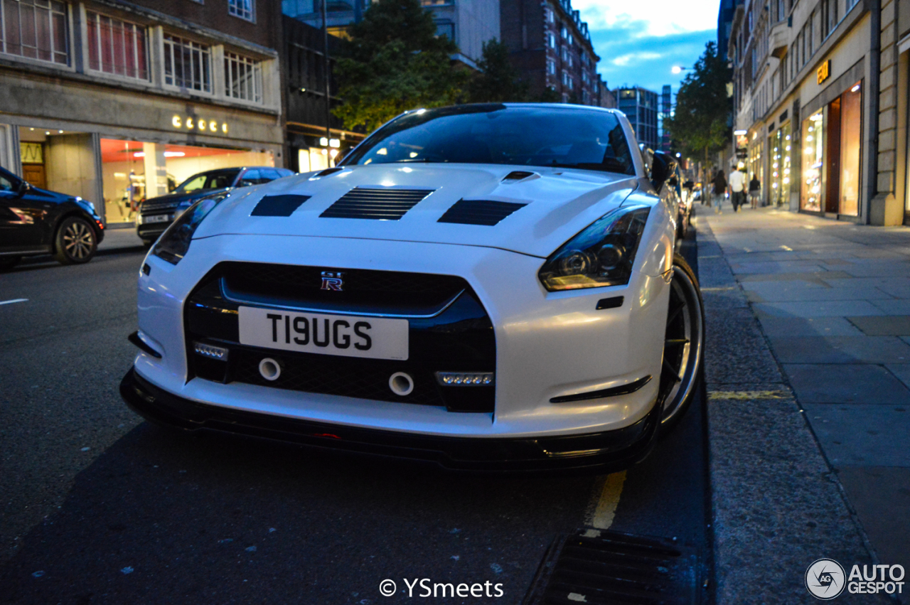 Nissan GT-R HKS GT800