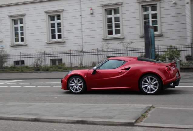 Alfa Romeo 4C Coupé