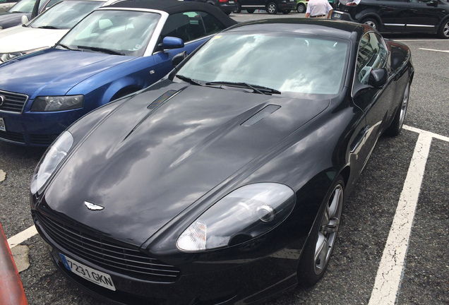 Aston Martin DB9