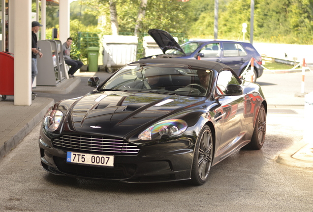 Aston Martin DBS Volante