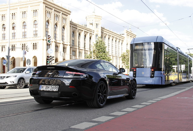 Aston Martin V12 Vantage S