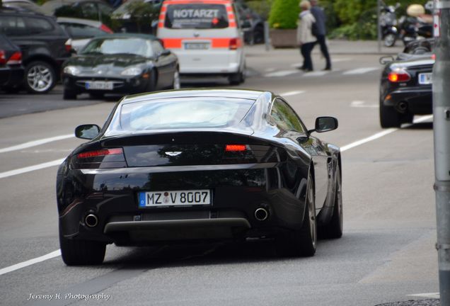 Aston Martin V8 Vantage