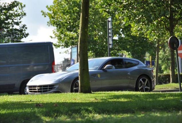 Ferrari FF