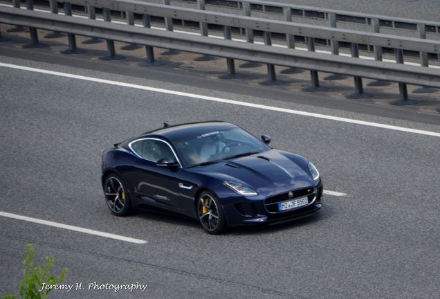 Jaguar F-TYPE R Coupé