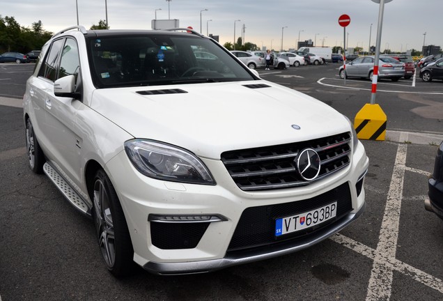 Mercedes-Benz ML 63 AMG W166