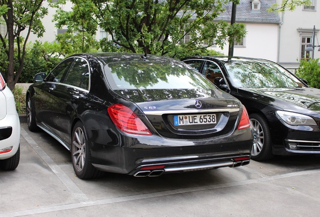 Mercedes-Benz S 63 AMG V222