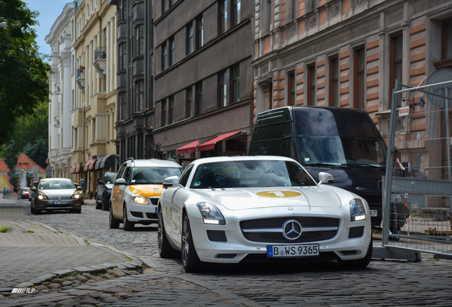 Mercedes-Benz SLS AMG