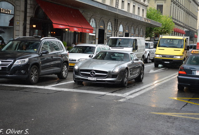 Mercedes-Benz SLS AMG