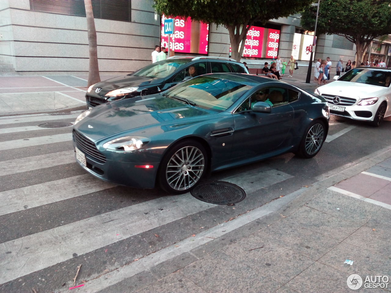 Aston Martin V8 Vantage