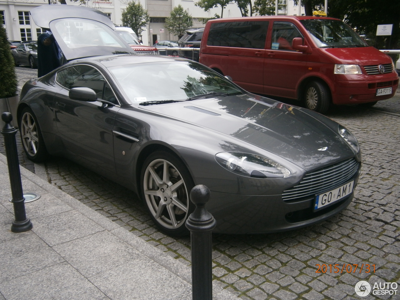 Aston Martin V8 Vantage