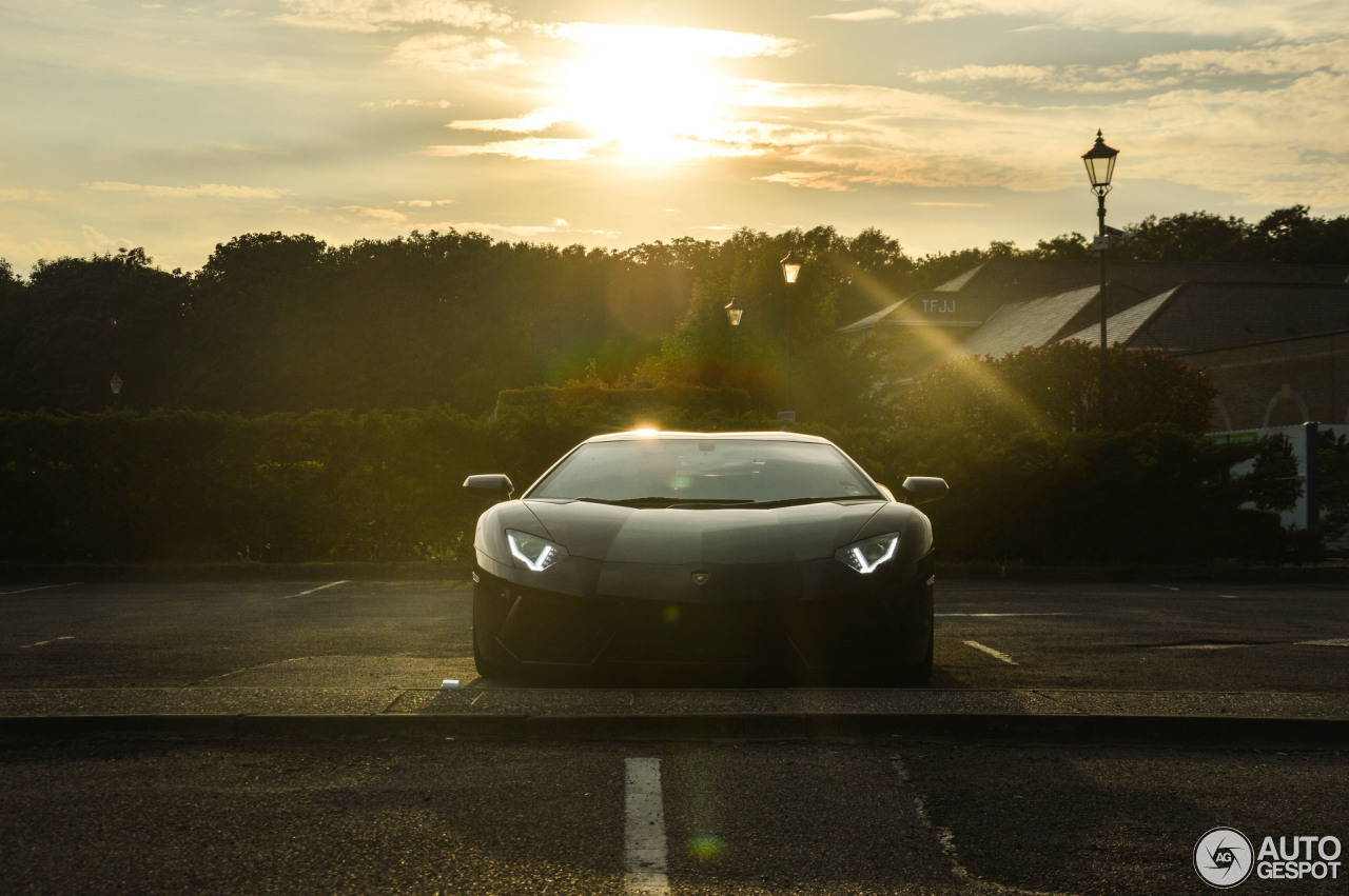 Lamborghini Aventador LP700-4