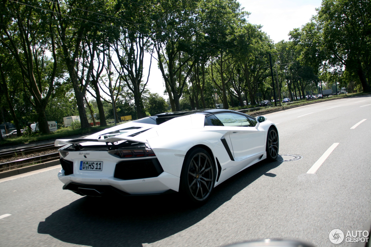 Lamborghini Aventador LP700-4 Roadster