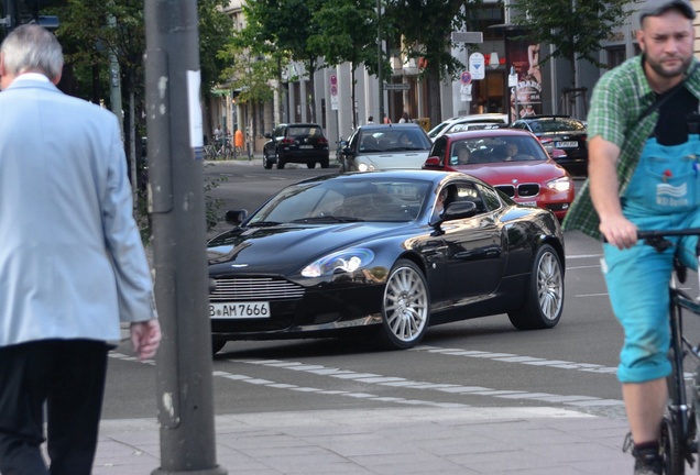 Aston Martin DB9