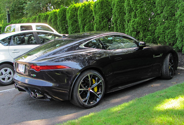 Jaguar F-TYPE R AWD Coupé