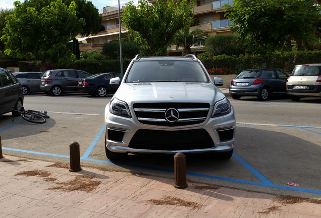 Mercedes-Benz GL 63 AMG X166