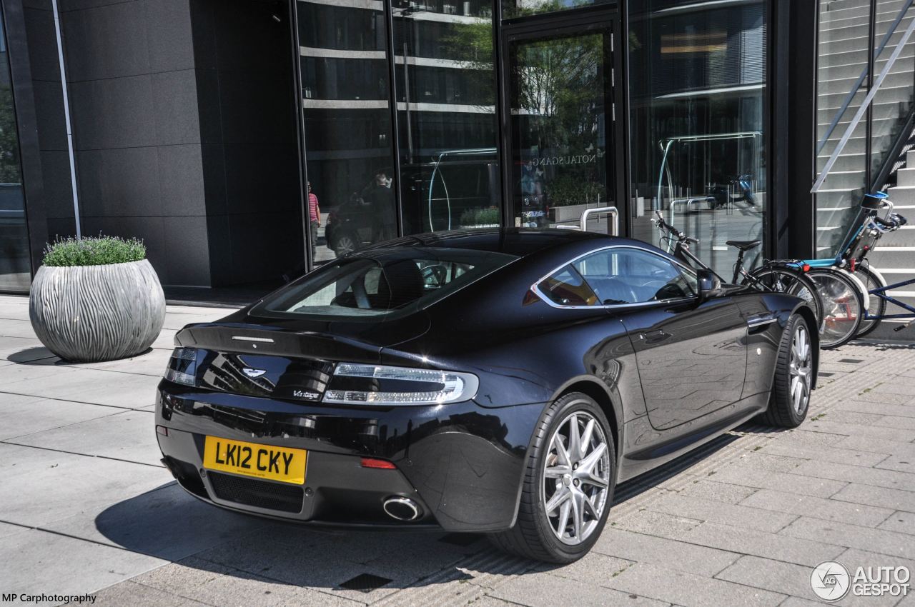 Aston Martin V8 Vantage 2012