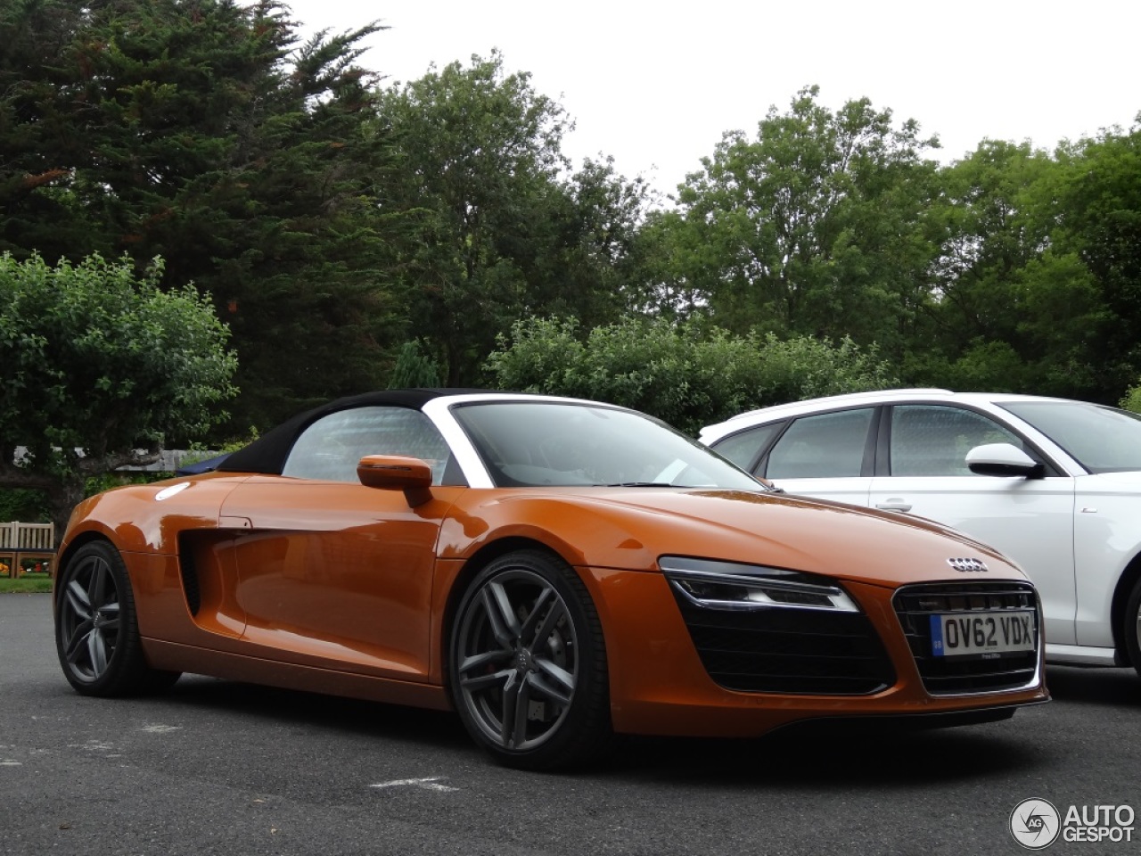 Audi R8 V8 Spyder 2013