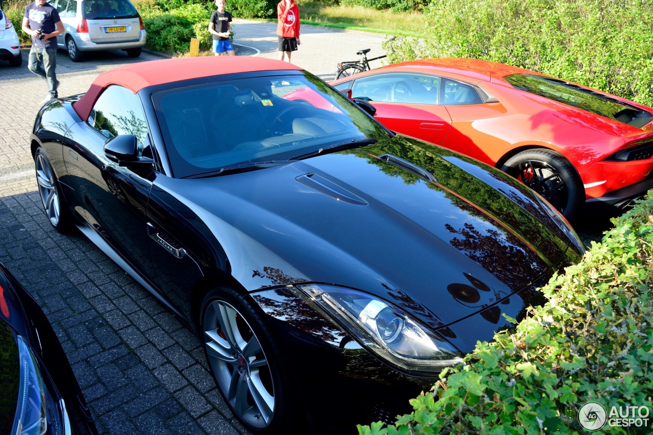 Jaguar F-TYPE S V8 Convertible