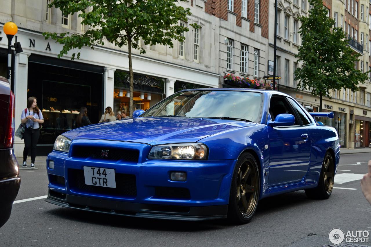 Nissan Skyline R34 GT-R V-Spec