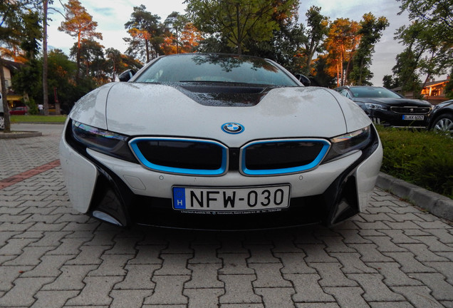 BMW i8