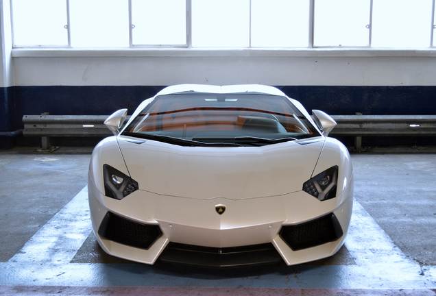 Lamborghini Aventador LP700-4 Roadster