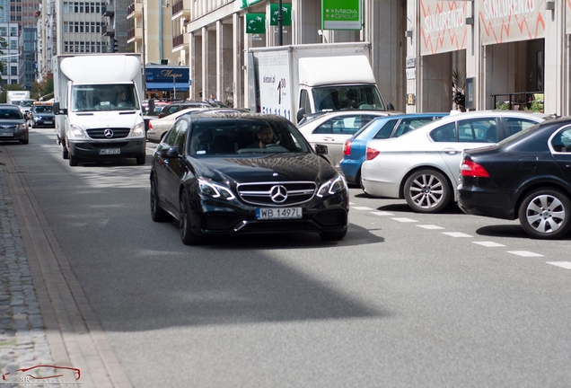 Mercedes-Benz E 63 AMG S W212