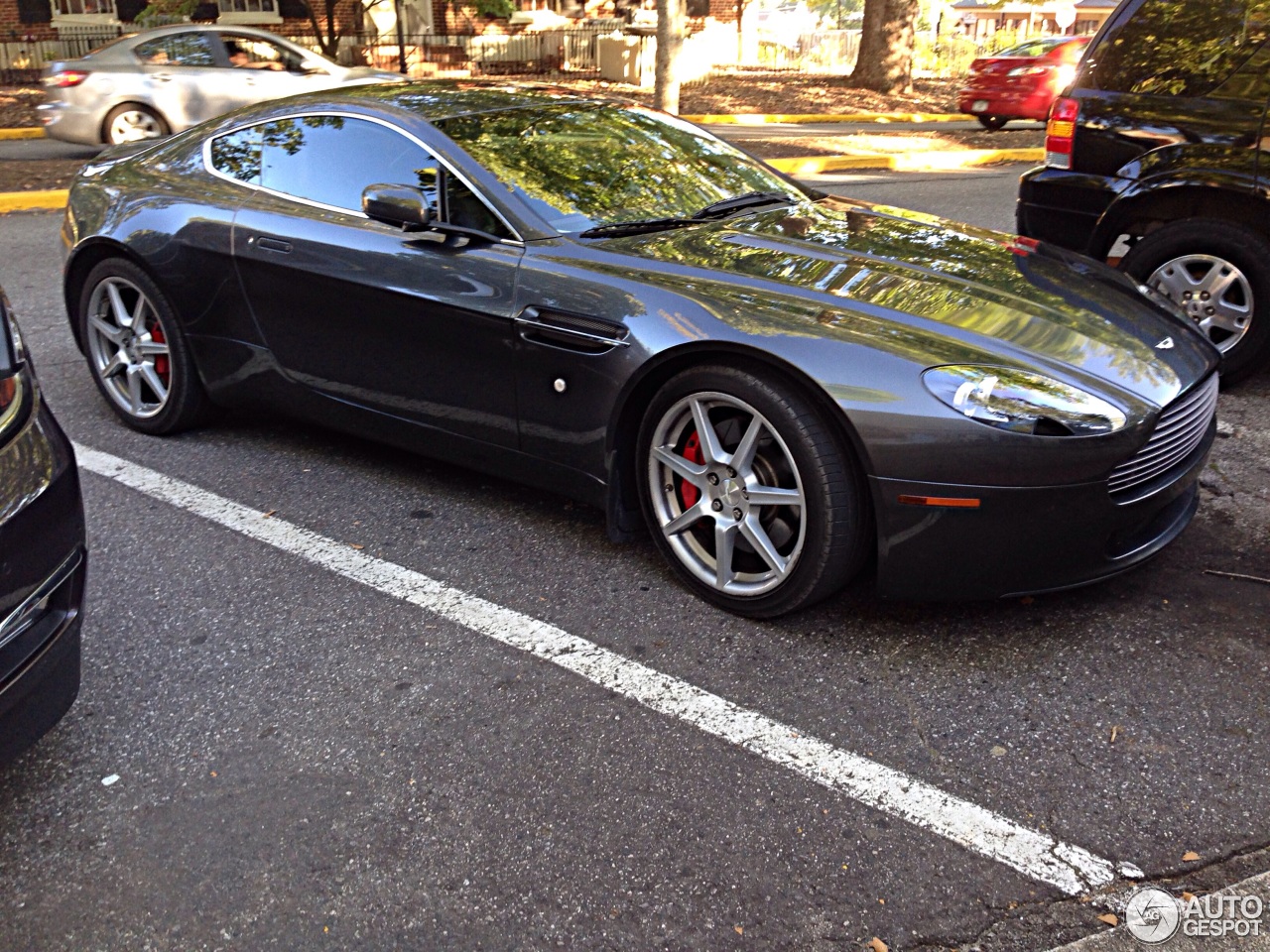 Aston Martin V8 Vantage