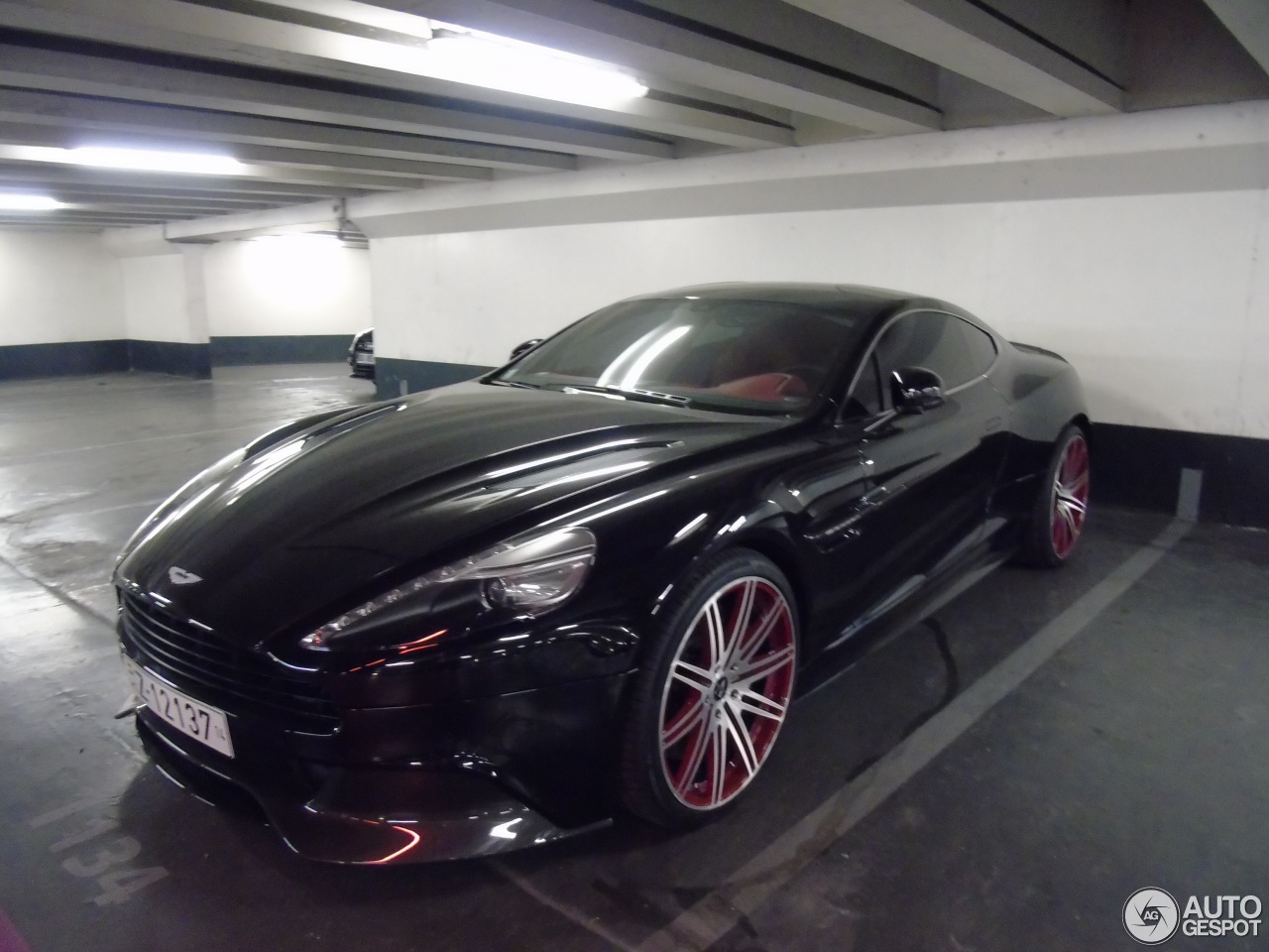 Aston Martin Vanquish 2013