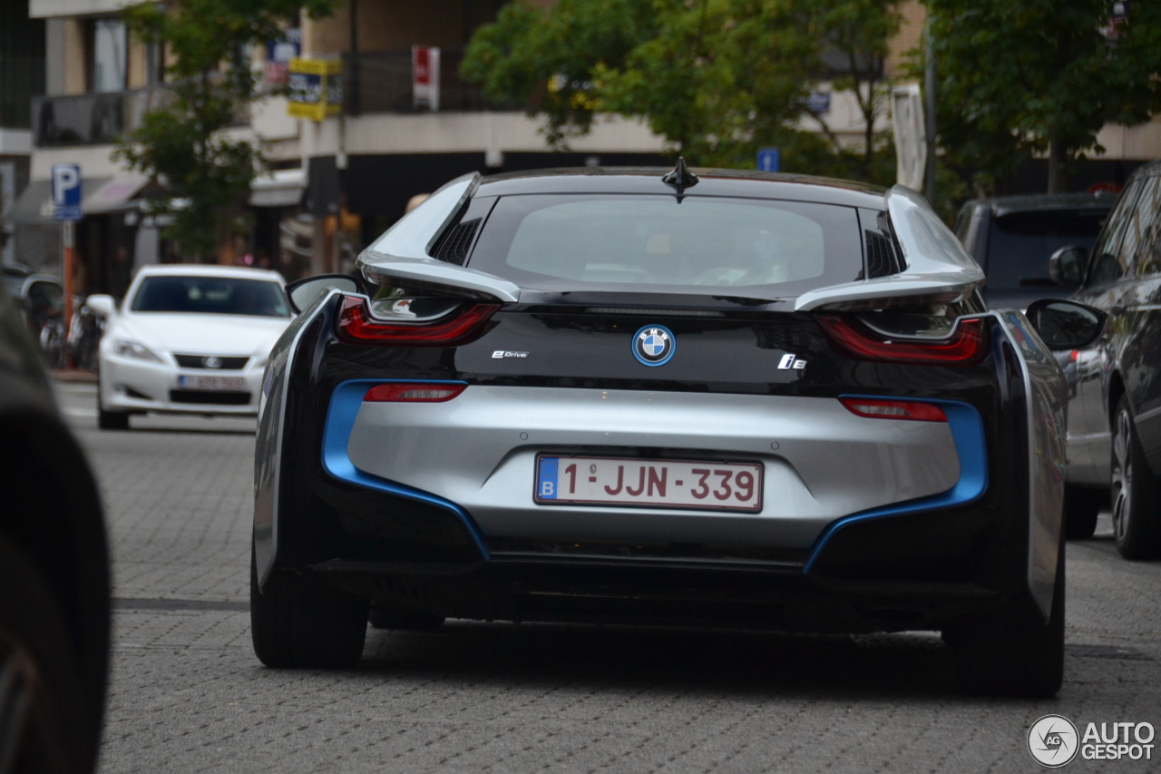 BMW i8