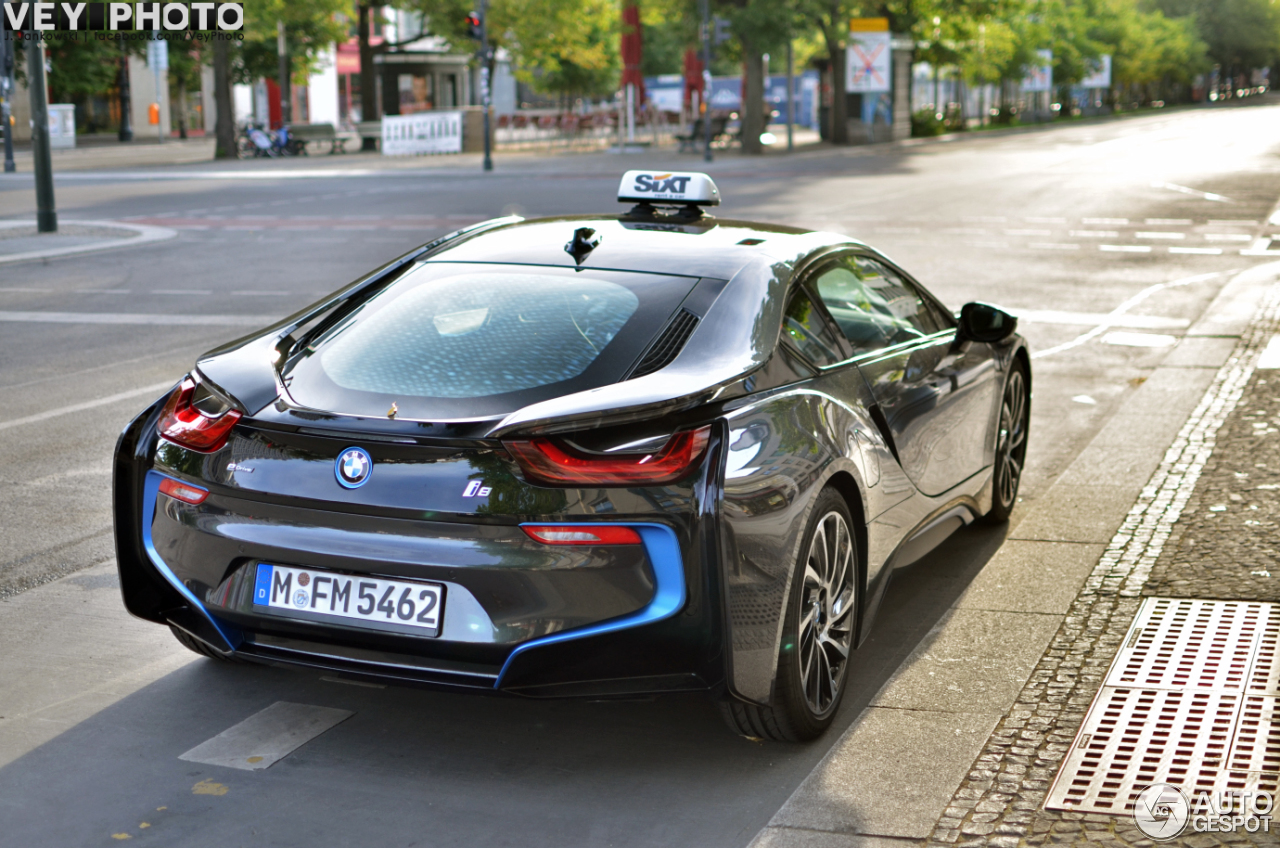 BMW i8