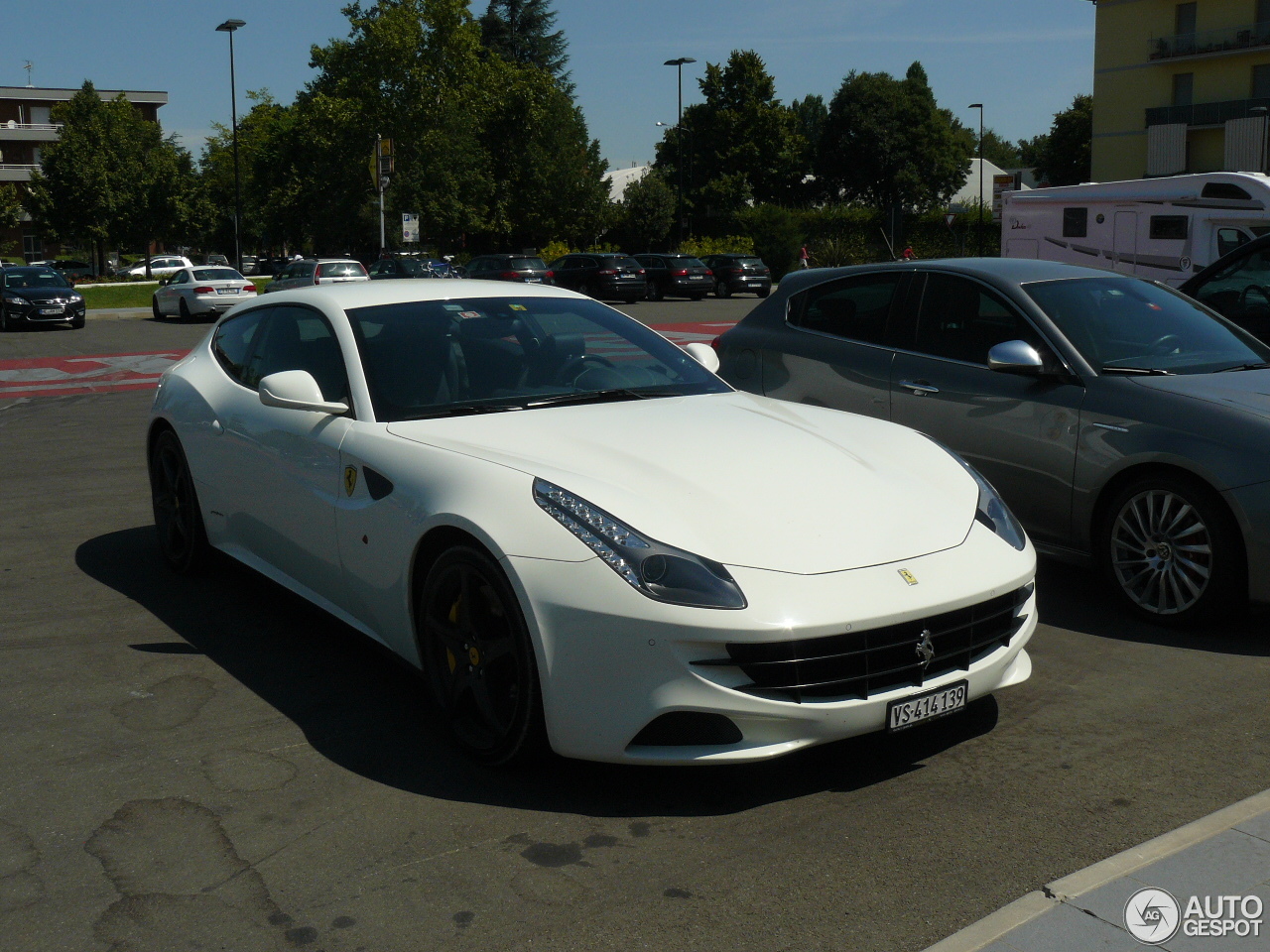 Ferrari FF