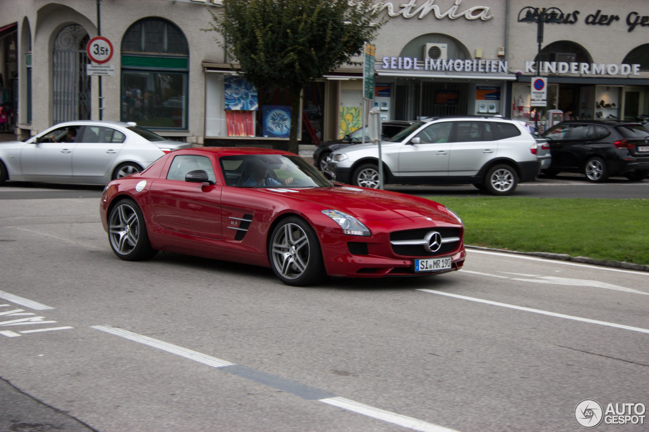 Mercedes-Benz SLS AMG