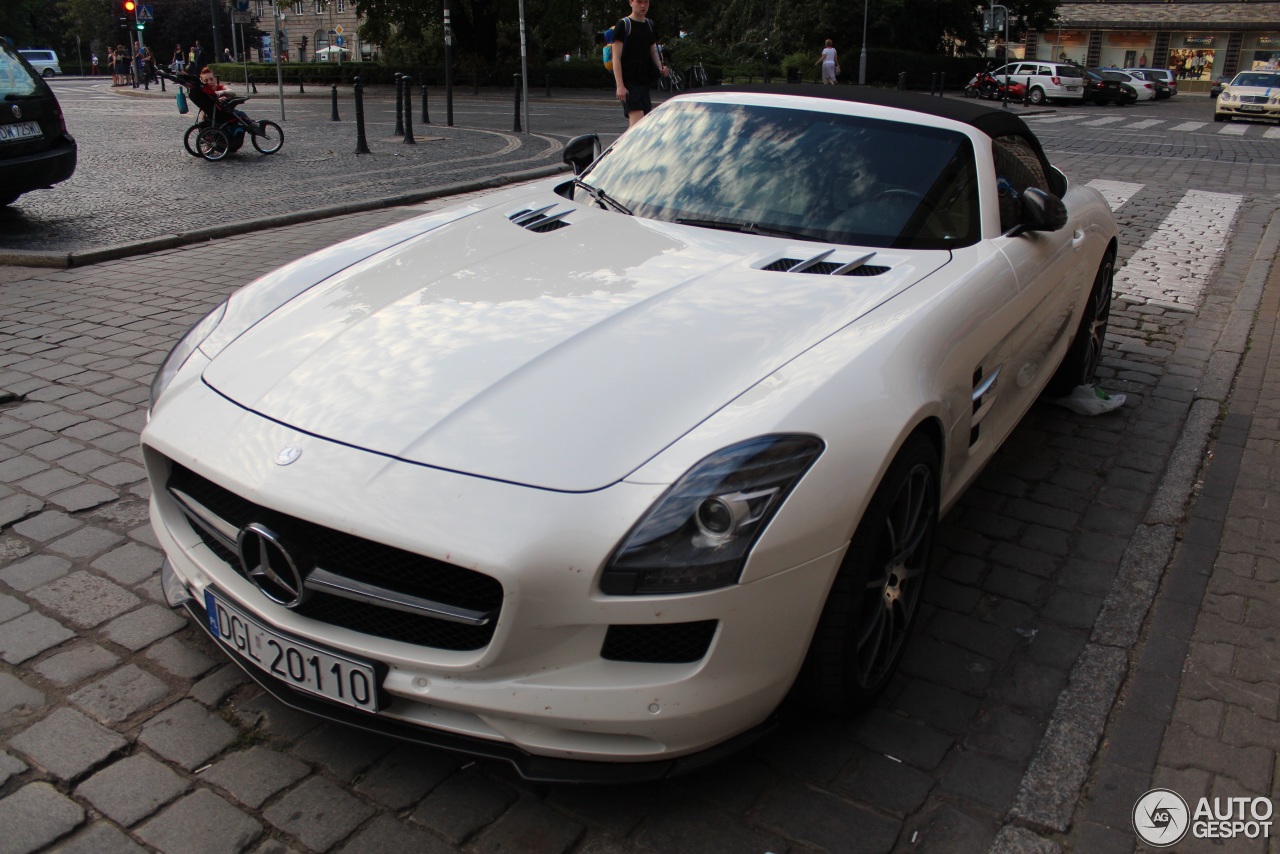 Mercedes-Benz SLS AMG Roadster