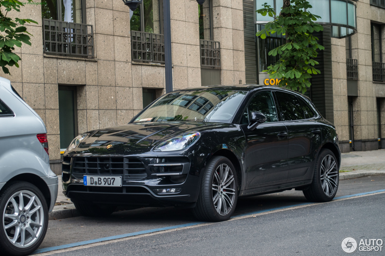 Porsche 95B Macan Turbo