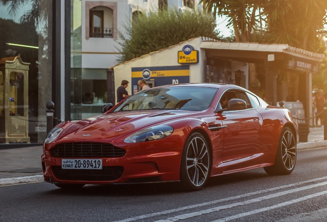 Aston Martin DBS Carbon Edition