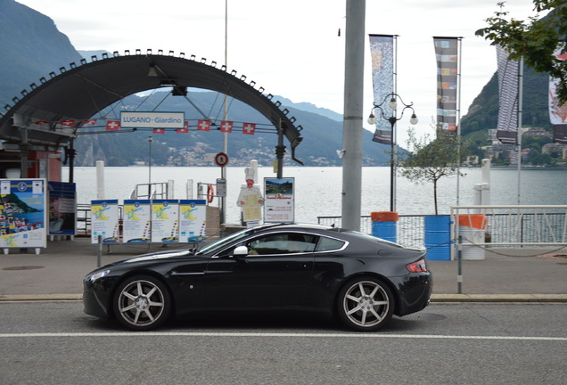 Aston Martin V8 Vantage